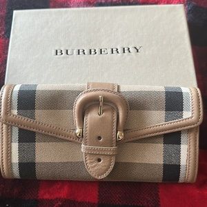 vintage Authentic Burberry Long Wallet